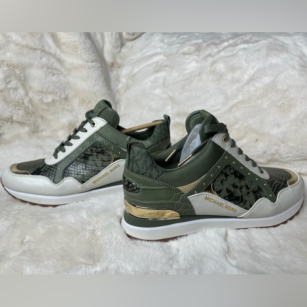 Branded shoes at low price 🤩🤩🤩🤣
